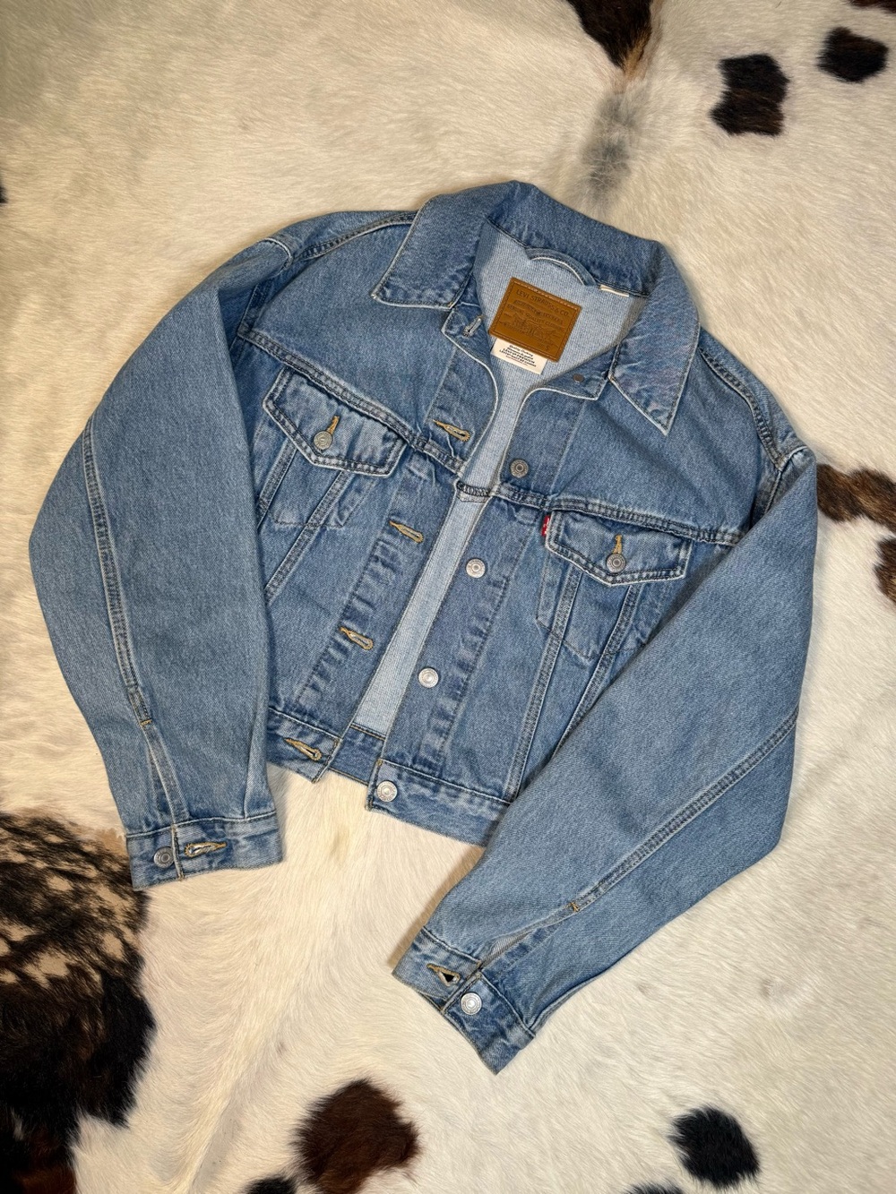 Levi’s Cropped Denim Trucker Jacket Light Wash Size S